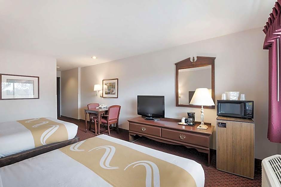 Quality Inn Grand Suites Bellingham