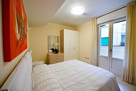 One-Bedroom Apartment with Patio (4 Adults) Ground Floor