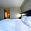 La Quinta Inn & Suites by Wyndham Dallas Dfw Airport North