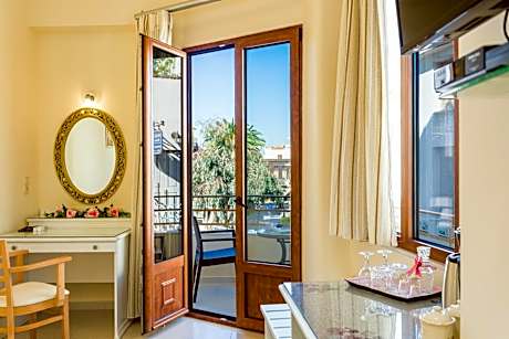 Junior Suite with Balcony