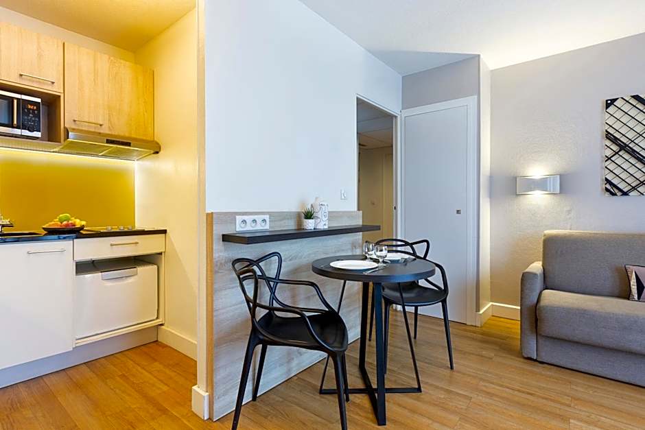 Citadines Tour Eiffel Paris