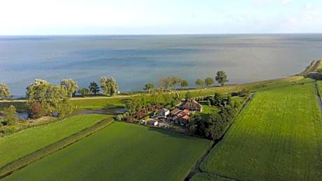 Hotelhuisjes Oosterleek