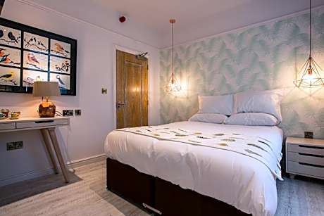 Double or Twin Room with Shower