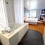 Sunnyside Inn and Suites