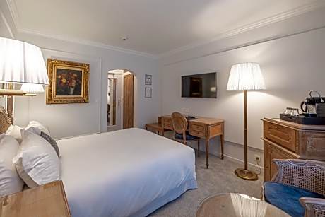 Classic Double Room with Shower