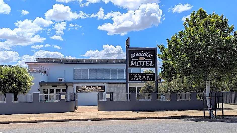 Mackellar Motel