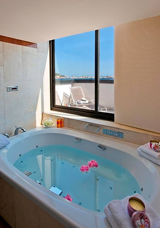 Holiday Inn Nice By IHG