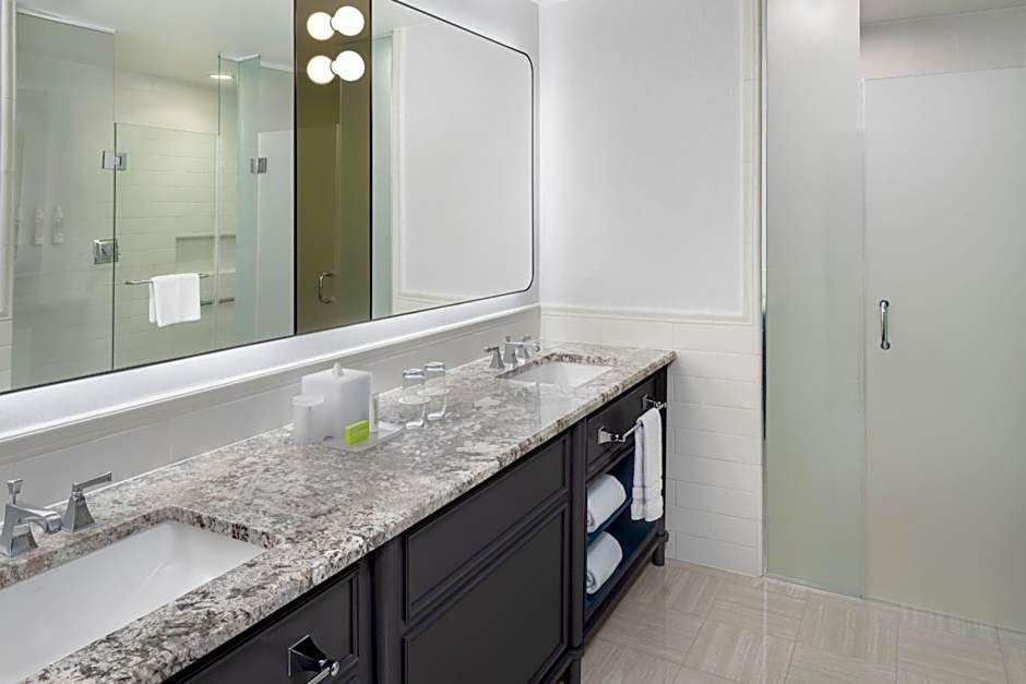 Le Meridien Washington, D.C., The Madison