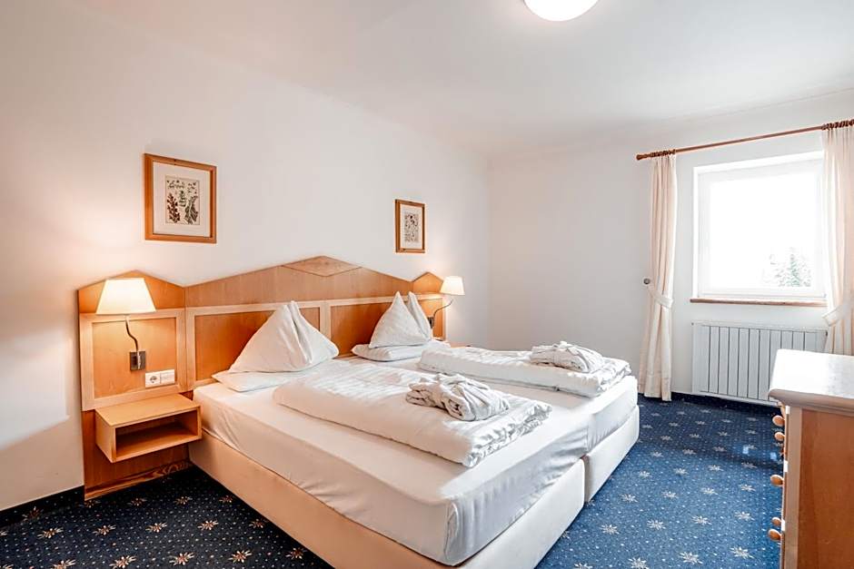 Hotel Kreuzberg Monte Croce