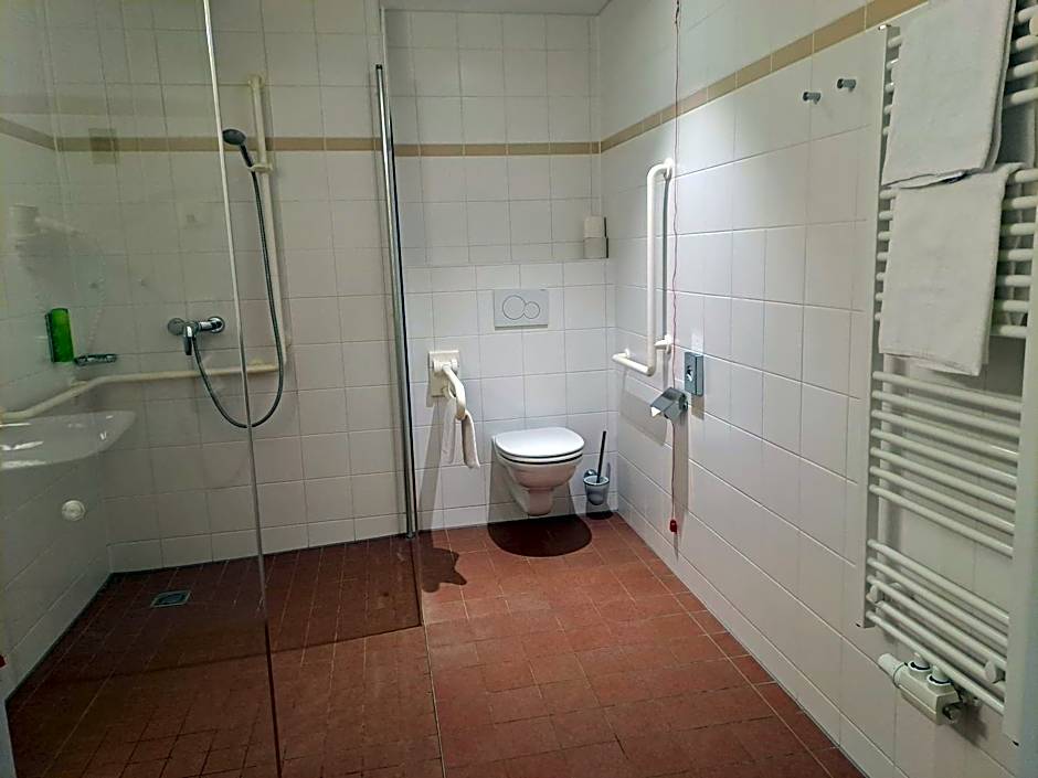 JUFA Hotel Stubenbergsee