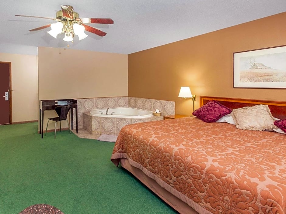 Days Inn by Wyndham Denison IA