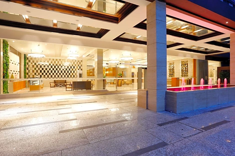 Nataraj Sarovar Portico