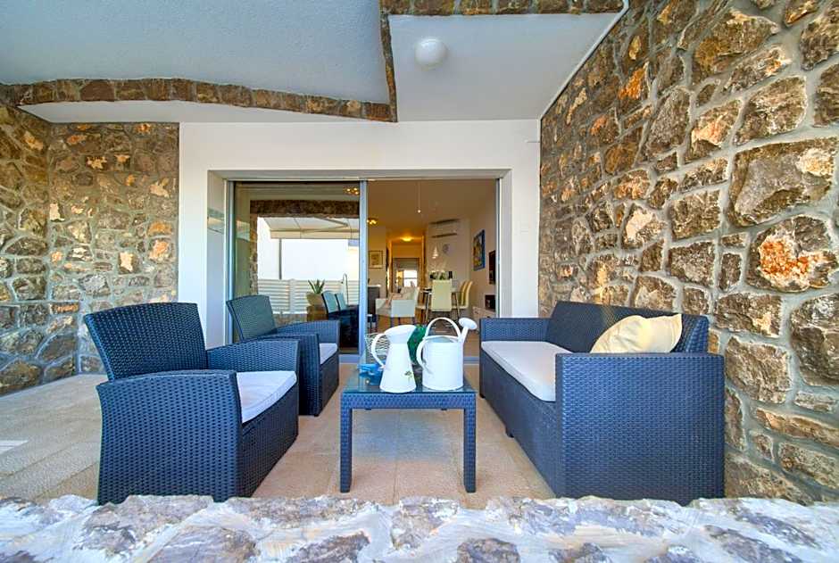 Villa Miracle 1 with heated pool