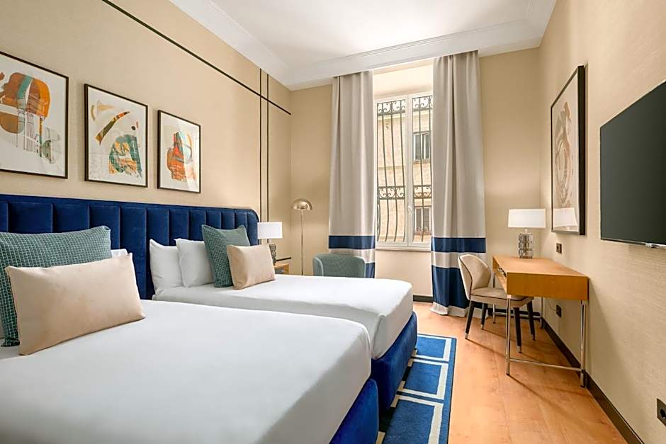 Room Mate Collection Mia, Rome Colosseum