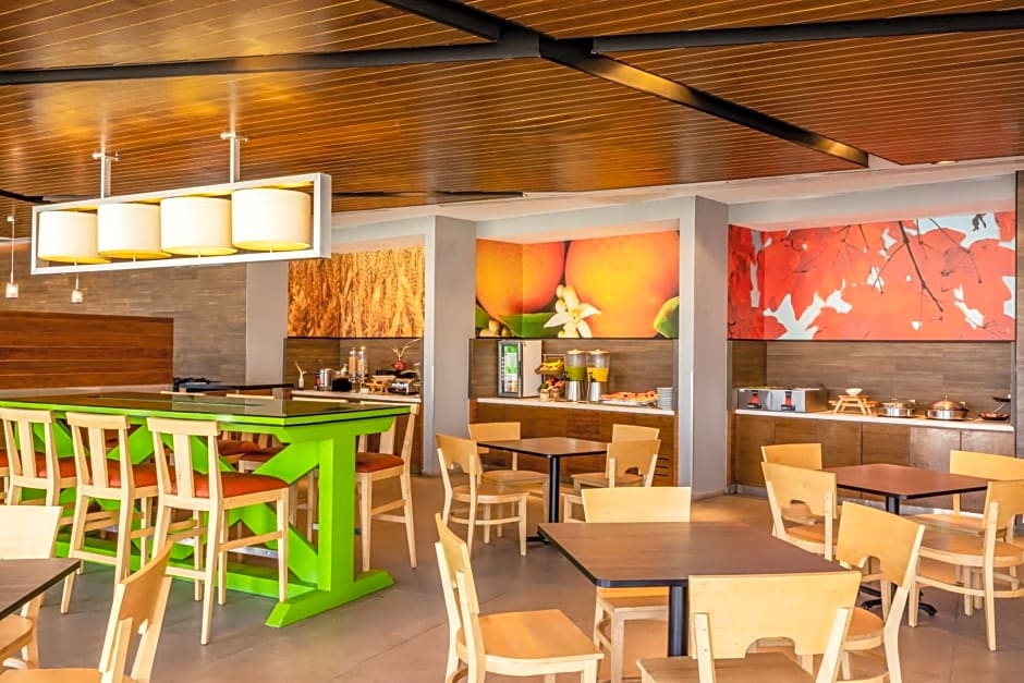 Fairfield Inn & Suites by Marriott Mexico City Vallejo