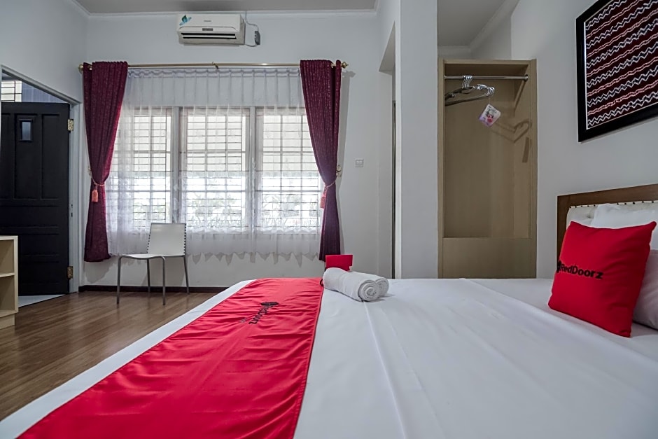 RedDoorz Syariah Plus @ Banjarbaru