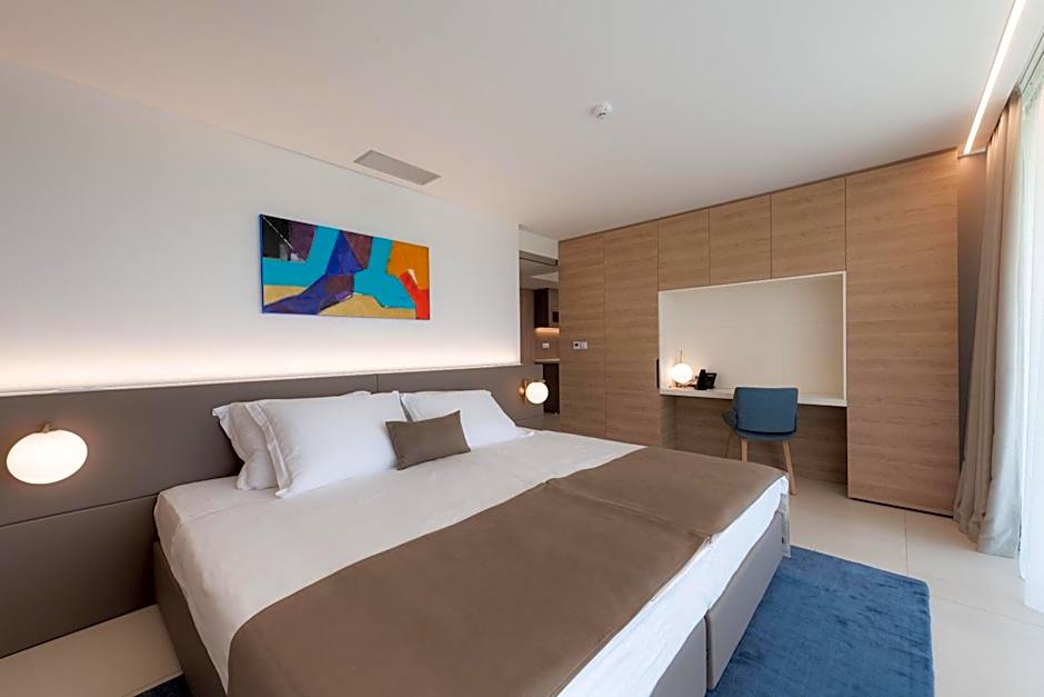 Joel Hotel