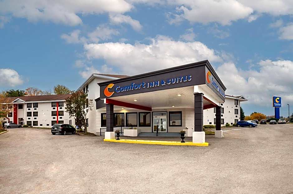 Comfort Inn & Suites