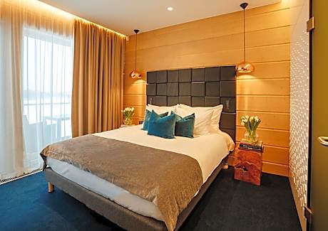 King Suite with Balcony