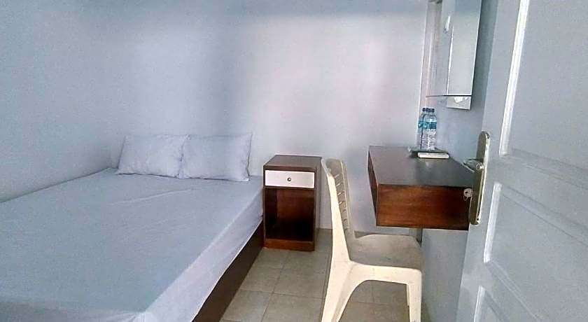 RedDoorz Syariah near Transmart Tegal