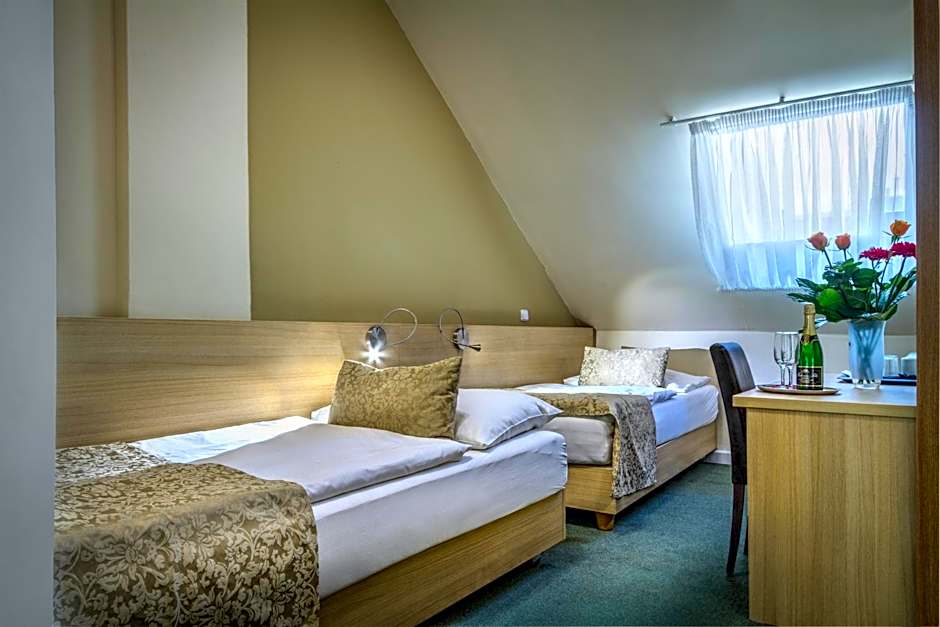 Hotel Taurus