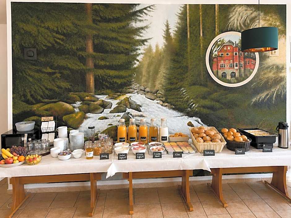 Waldgasthaus & Berghotel Steinerne Renne