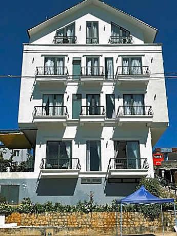 Amia Hotel