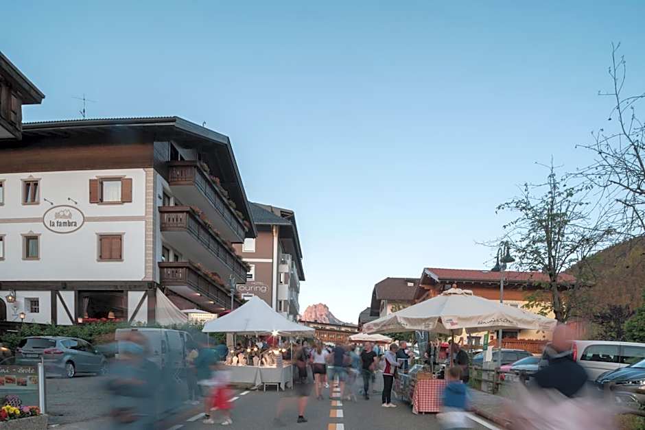 La Tambra - Residence - Central with Restaurant