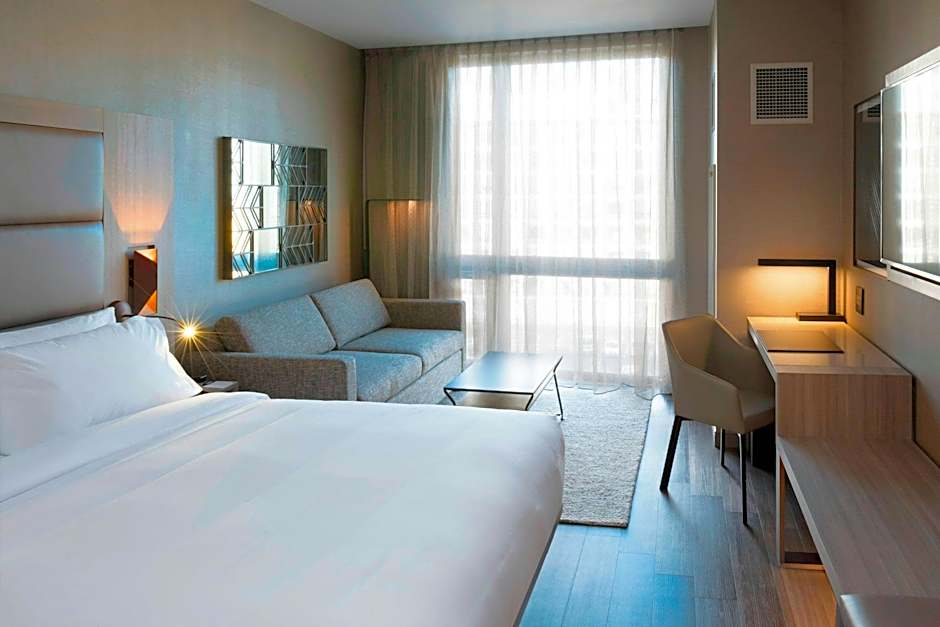 AC Hotel Boston Downtown