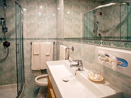 Two Double Beds One Bedroom