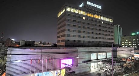 Gumi Century Hotel