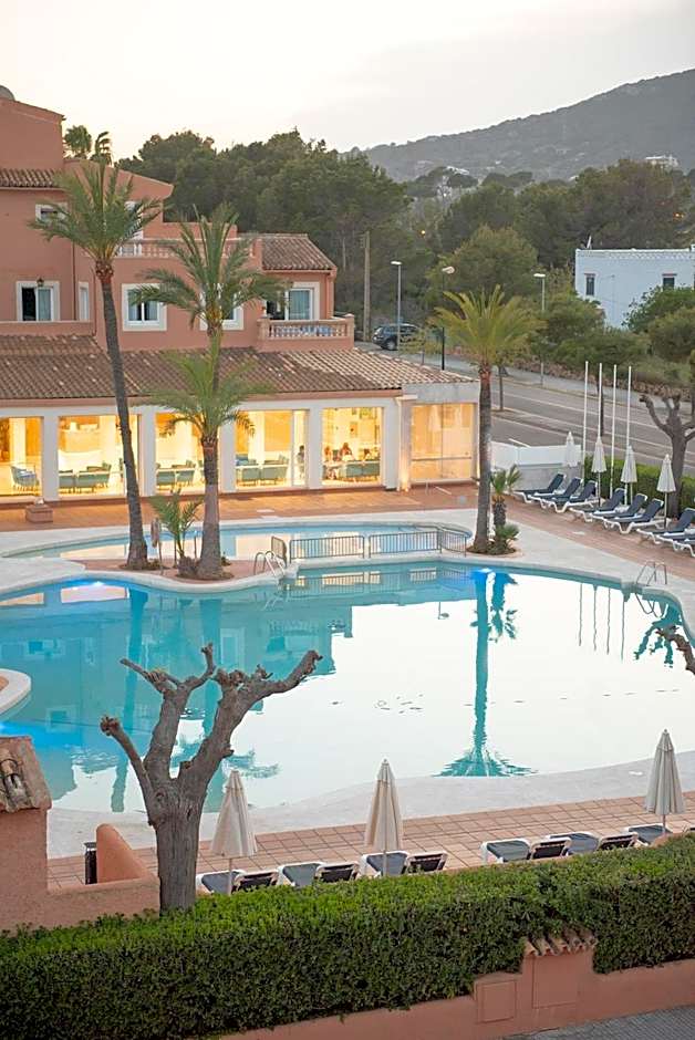 Aparthotel Ciudad Laurel