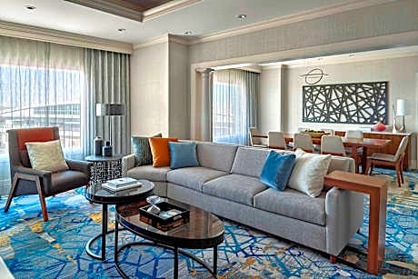 Presidential Suite, Presidential Suite, 1 King