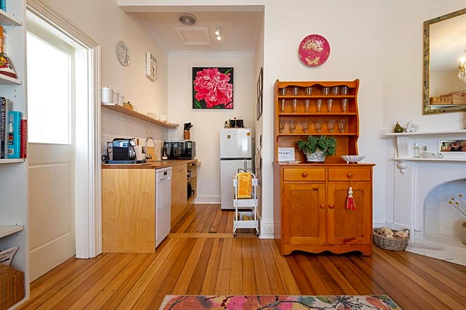 At Eleven - La Petite Maison