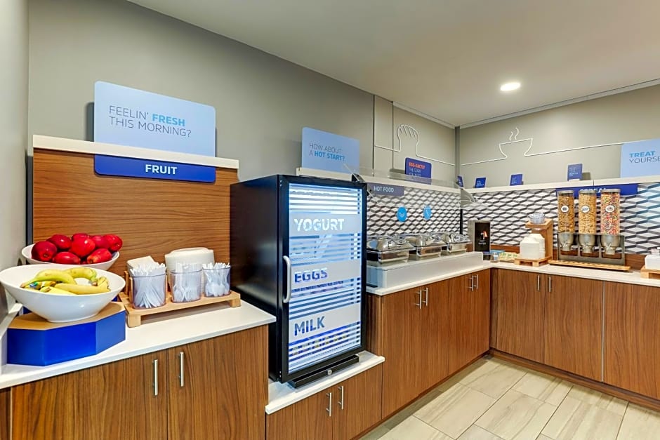 Holiday Inn Express Hotel & Suites Richmond By IHG