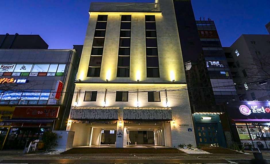 FrenchCode Hotel