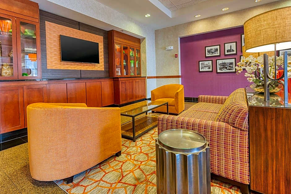 DRURY INN & SUITES INDIANAPOLIS NORTHEAST