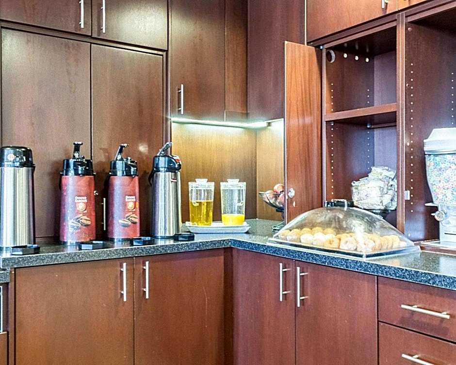 Mainstay Suites Minot