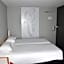 ibis Rochefort