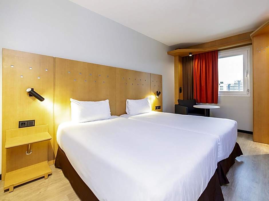 ibis Madrid Alcala de Henares La Garena