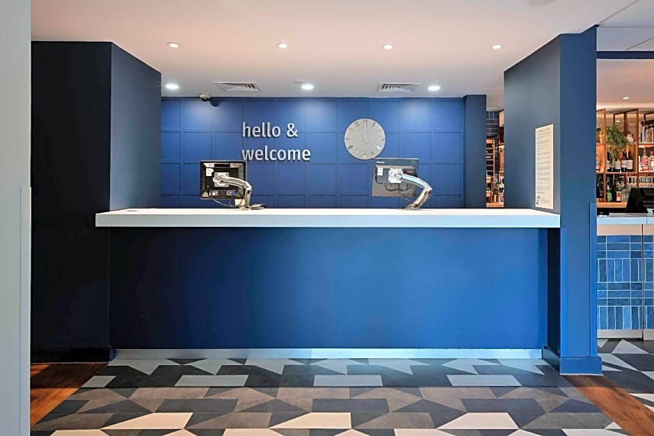 Travelodge Bracknell Central