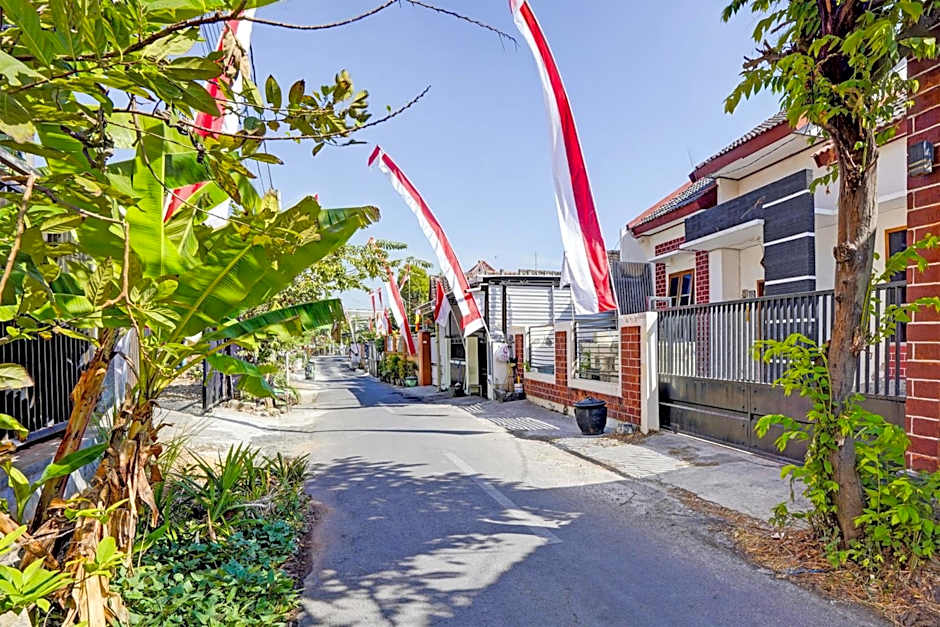 OYO Life 92647 Edelweis Homestay