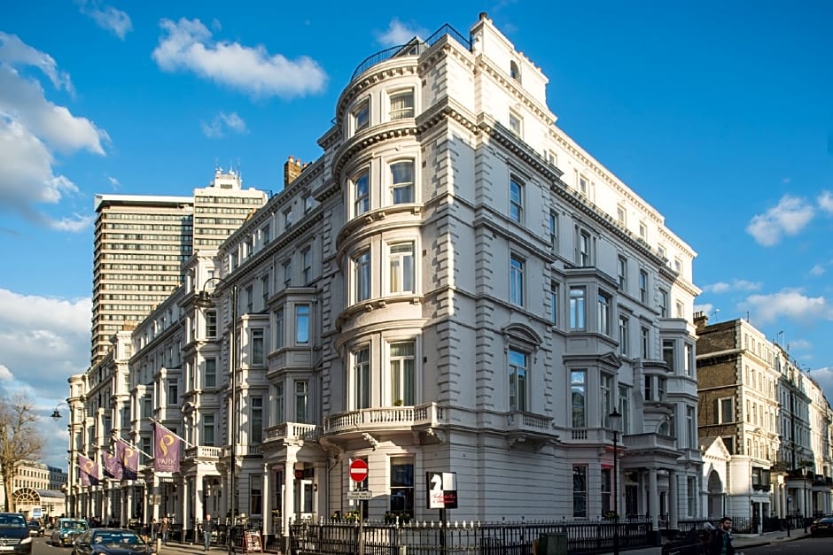 Park International Hotel