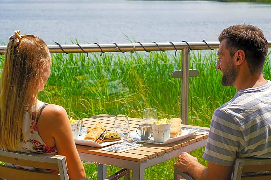 De Vere Cotswold Water Park