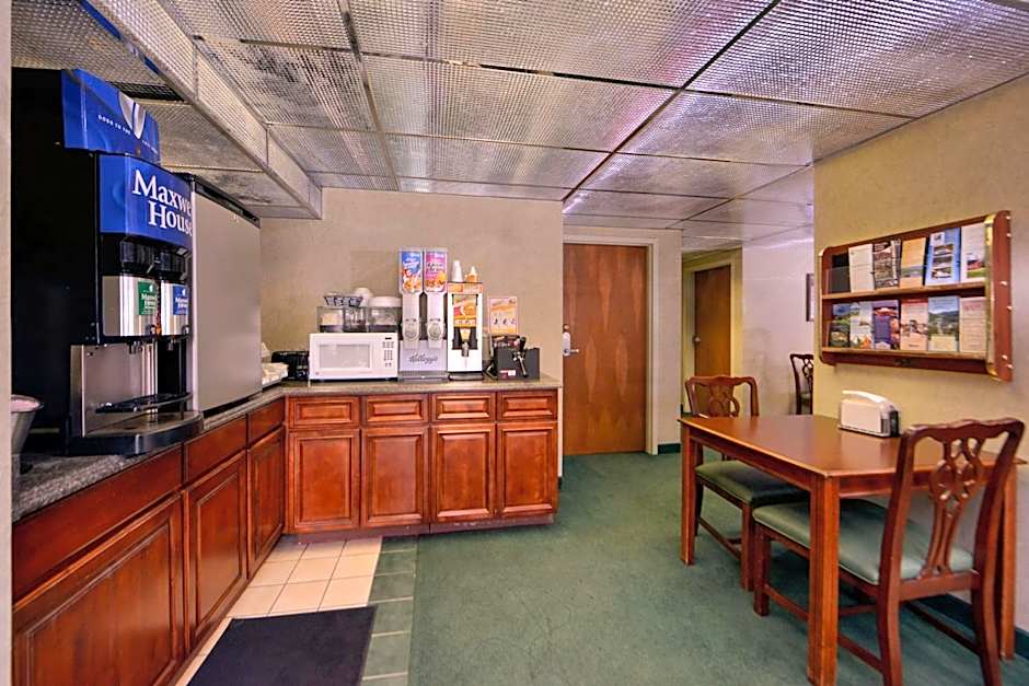 Nations Inn - West Jefferson