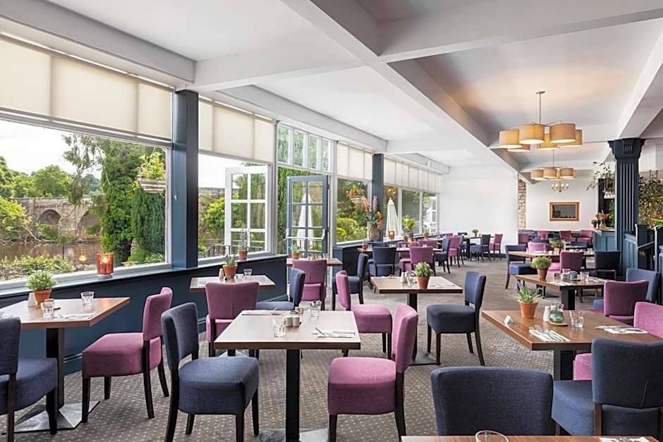 George Hotel