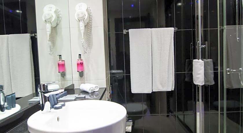 Holiday Bahrain Hotel