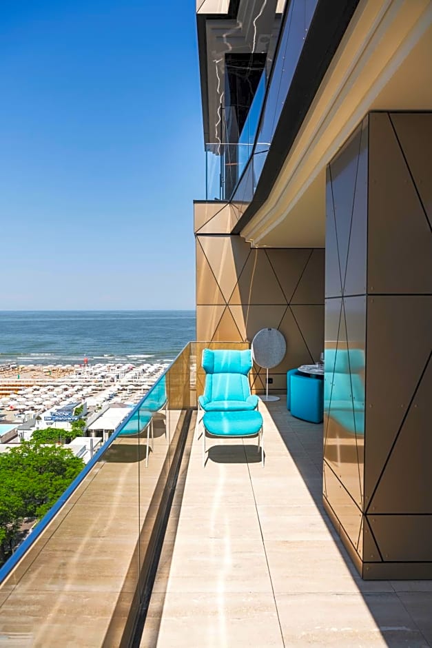 The Promenade Luxury Wellness Hotel