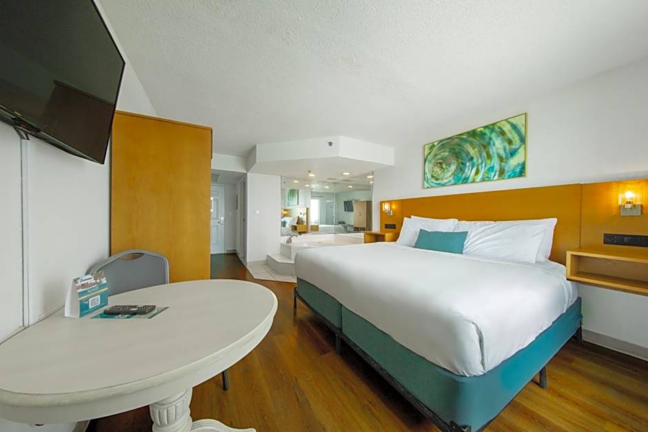 Beachcomber Beachfront Hotel, a By The Sea Resort