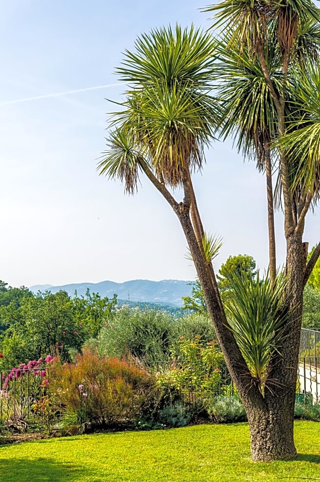 Mas Du Roc Bed&Breakfast – Grasse, CT